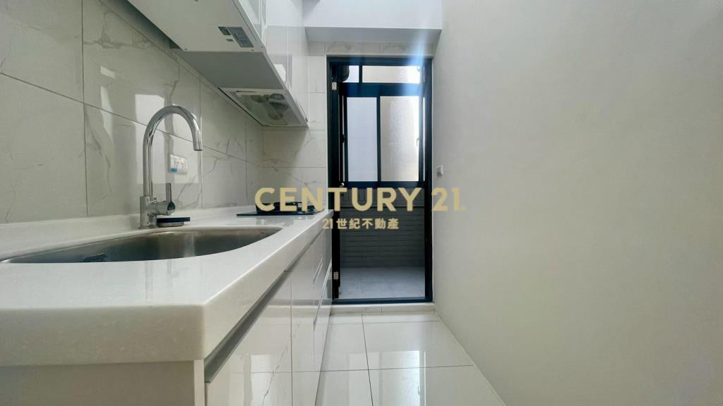 火車站新成屋 車位3房