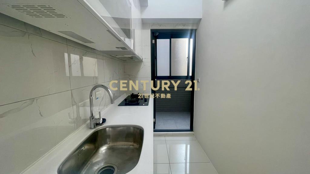 火車站新成屋 車位3房