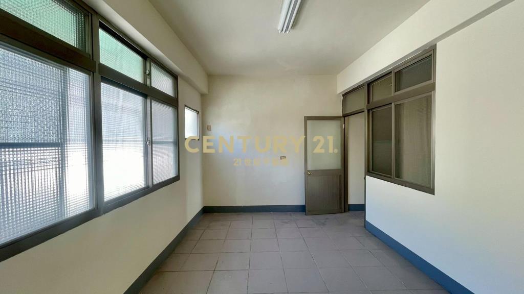 雙路臨街 黃金店面大透天