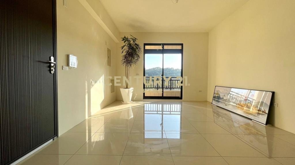 全新完工 湖口豪美3房華廈