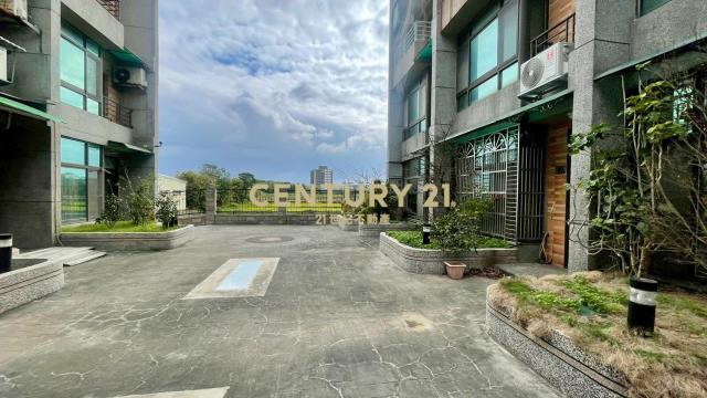 湖口雙車庫 中庭花園別墅