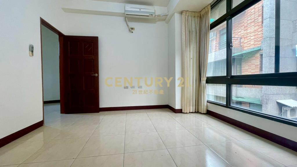 湖口雙車庫 中庭花園別墅