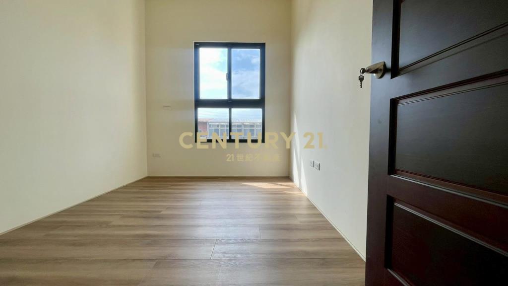 湖口休息站旁 車位華廈3房-出租