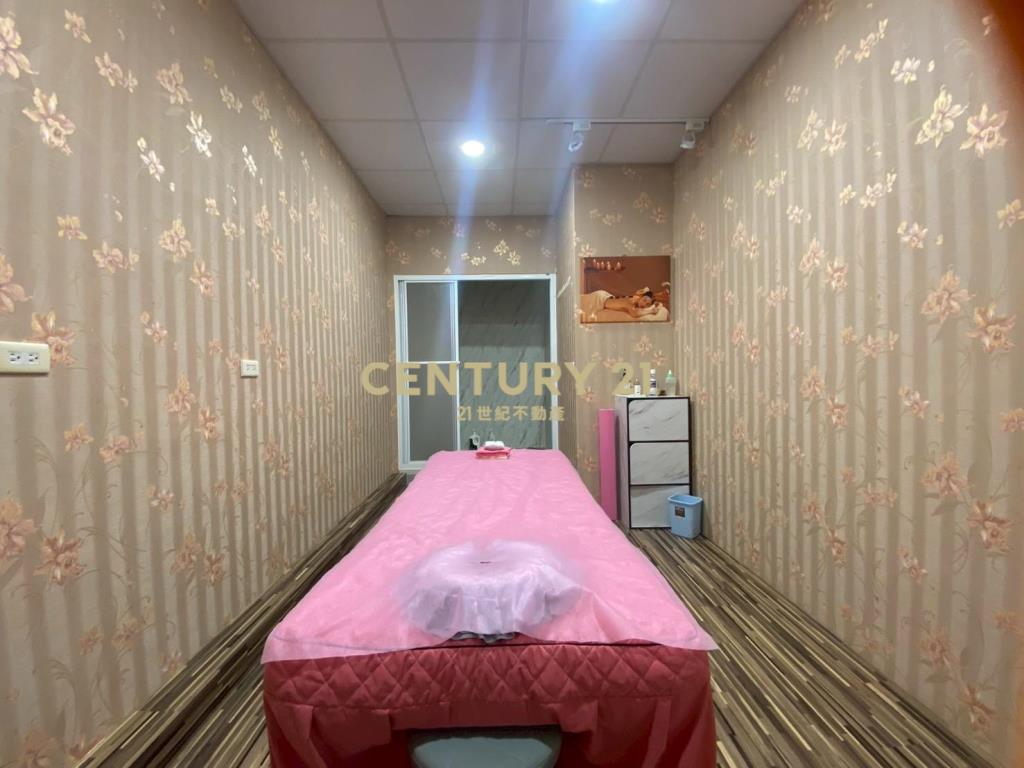 近火車站店面透天