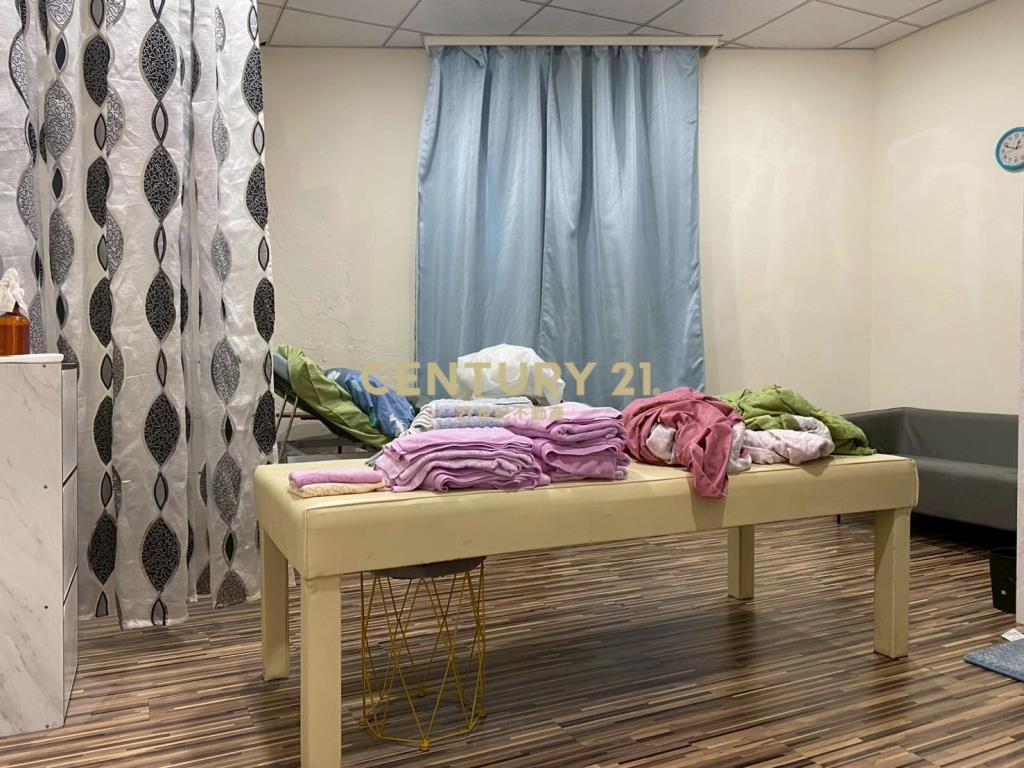 近火車站店面透天