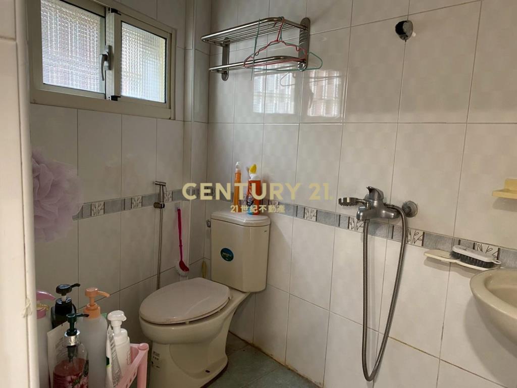 近火車站店面透天