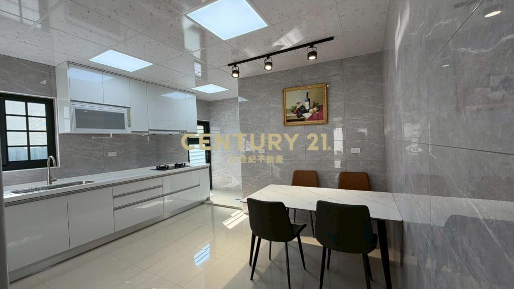 省道社區透天※整棟全新改造