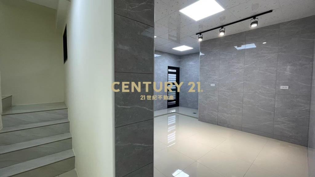 省道社區透天※整棟全新改造