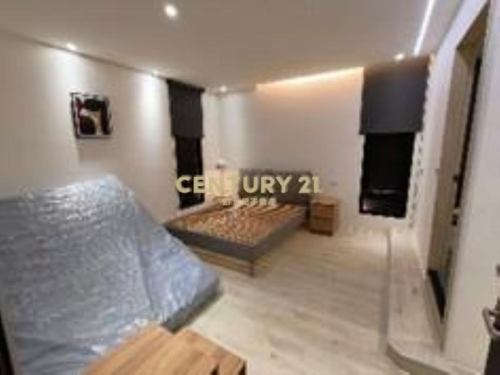 中正路雙捷運全新裝潢收租10 套房