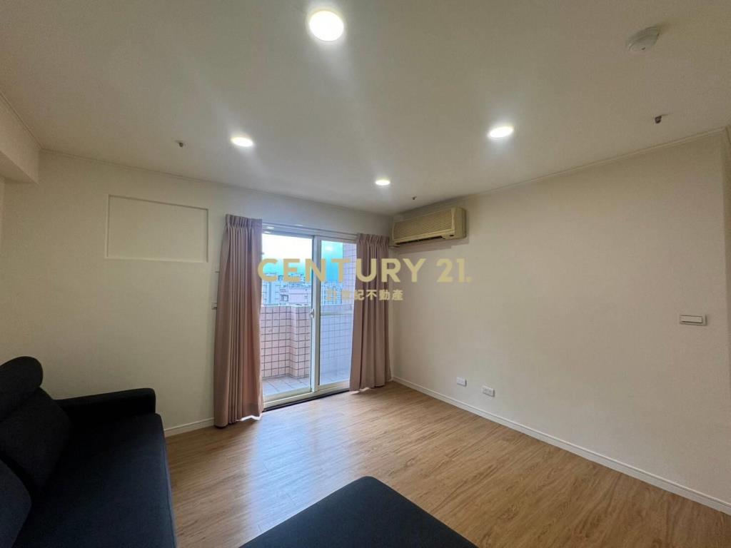 冠倫前排帝王座向邊間收租4房