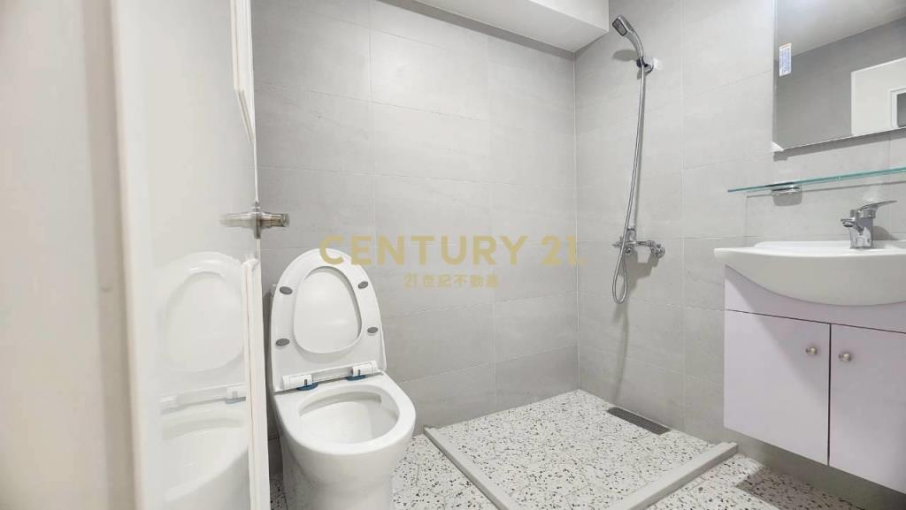 內壢健康城市全新裝潢3房車