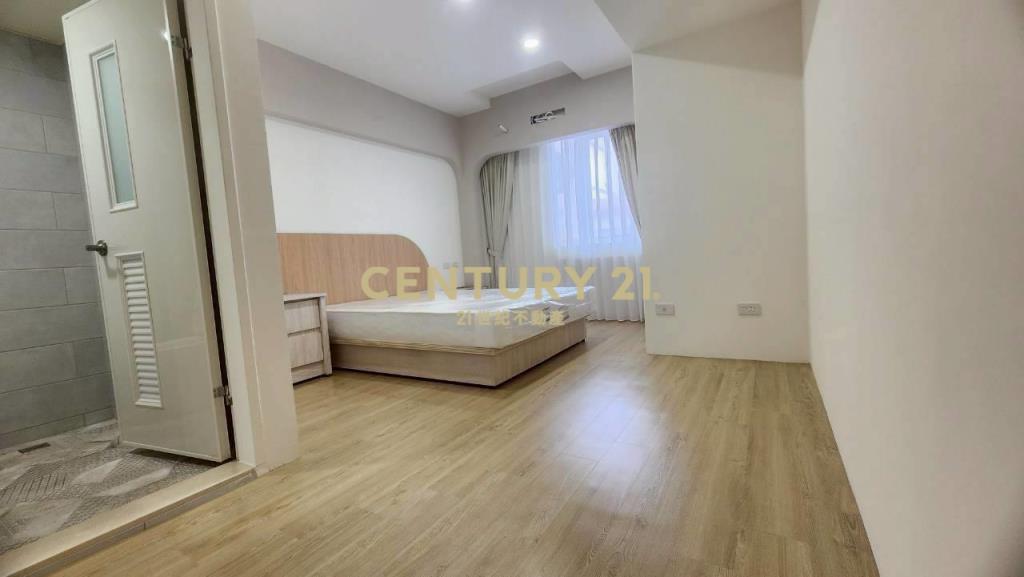 內壢健康城市全新裝潢3房車