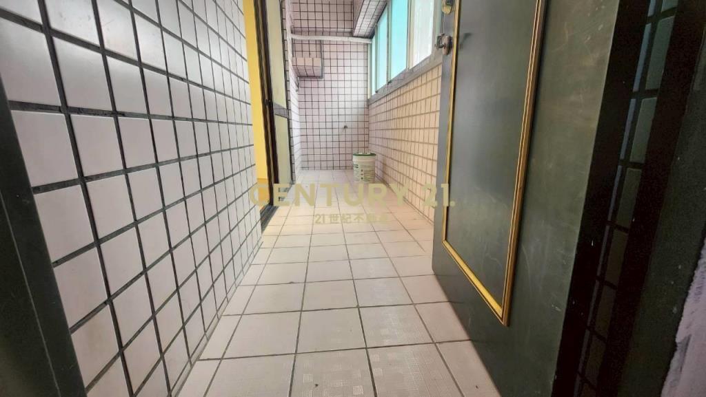 內壢健康城市全新裝潢3房車