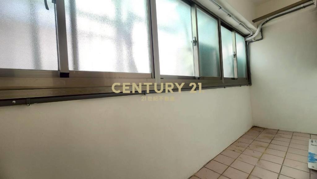 內壢健康城市全新裝潢3房車