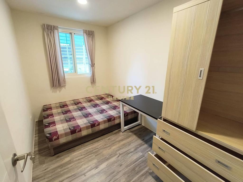 (租案)龜山紅寶三街二樓全新裝潢3房