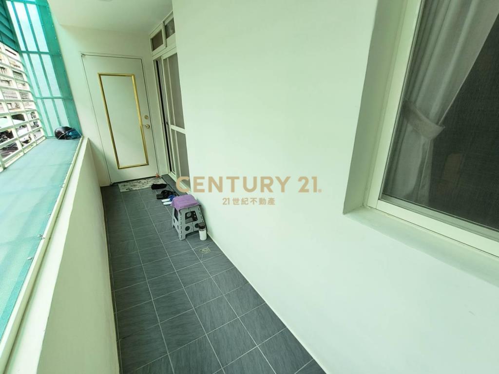 (租案)龜山紅寶三街二樓全新裝潢3房