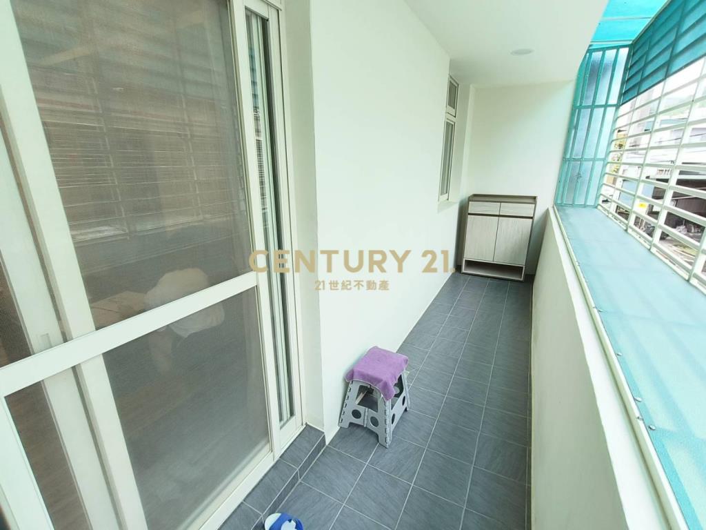 (租案)龜山紅寶三街二樓全新裝潢3房