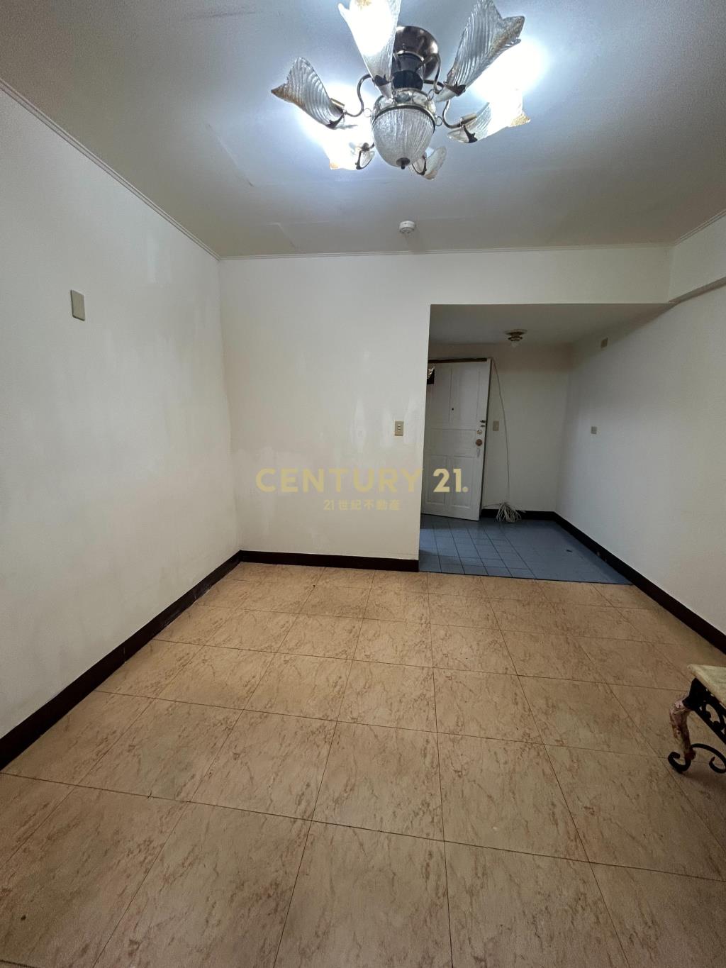 南門市場旁低總價套房