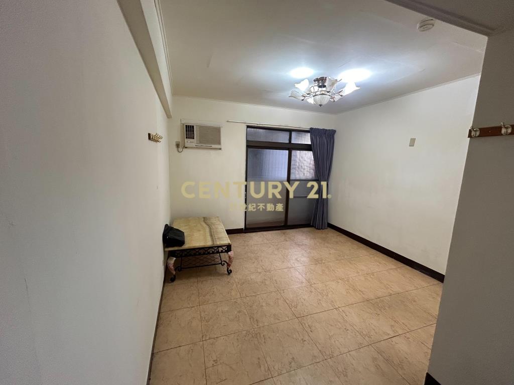 南門市場旁低總價套房