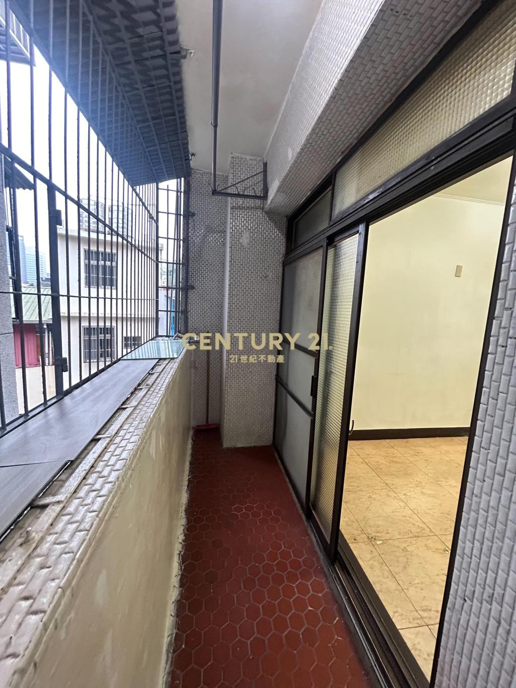 南門市場旁低總價套房