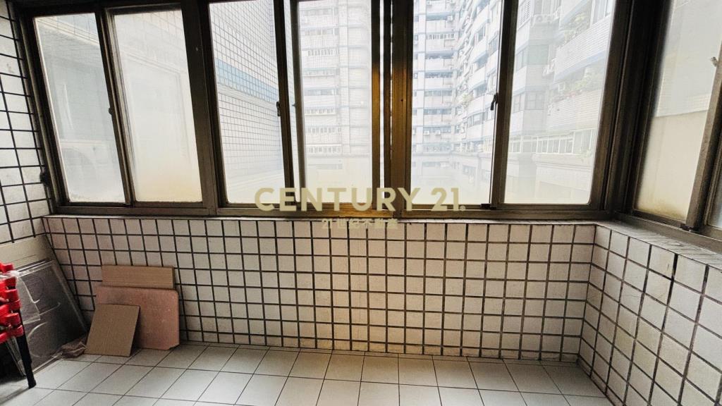 大有特區台北公園都市明亮大3房車