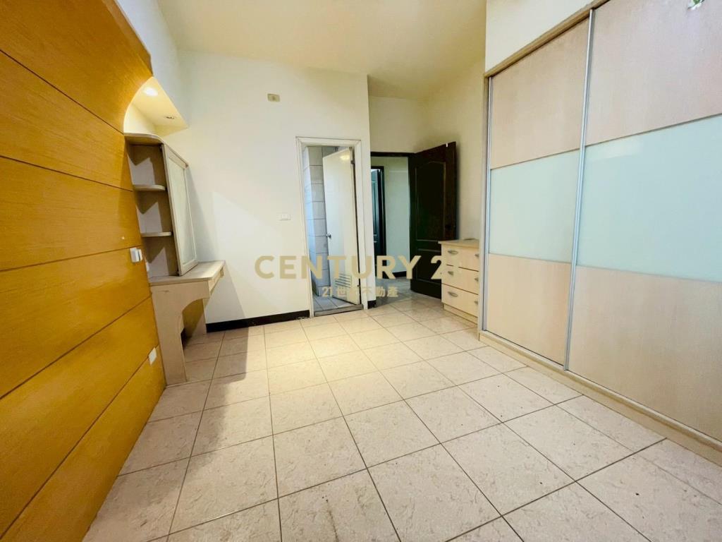 G09捷運站旁稀有3房車(專)