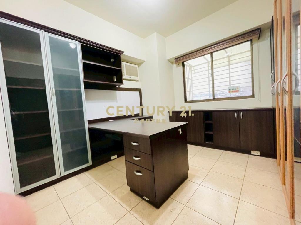 G09捷運站旁稀有3房車(專)