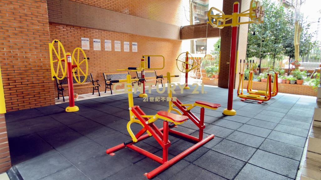 台北東京前陽台進出3房