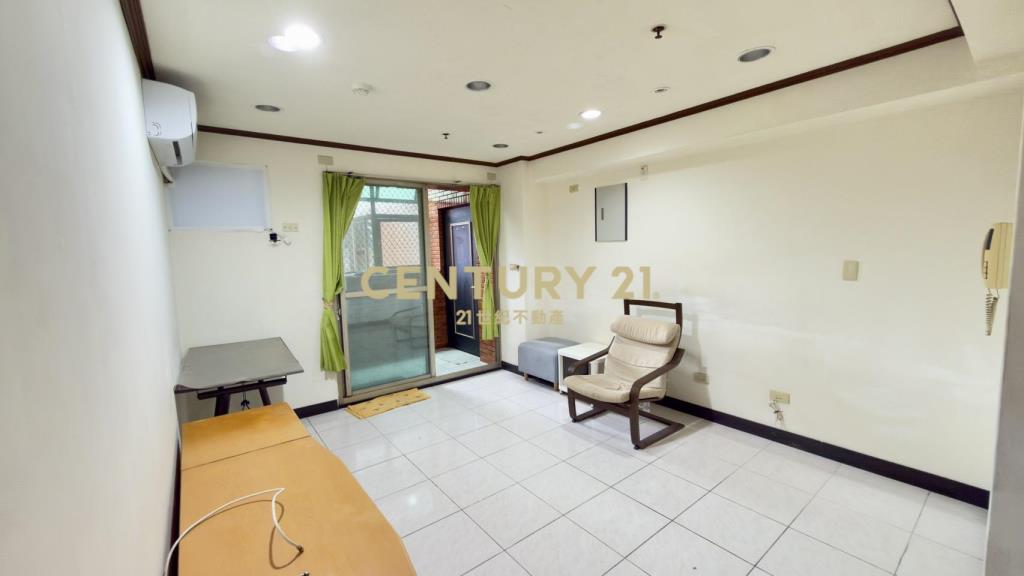 台北東京前陽台進出3房