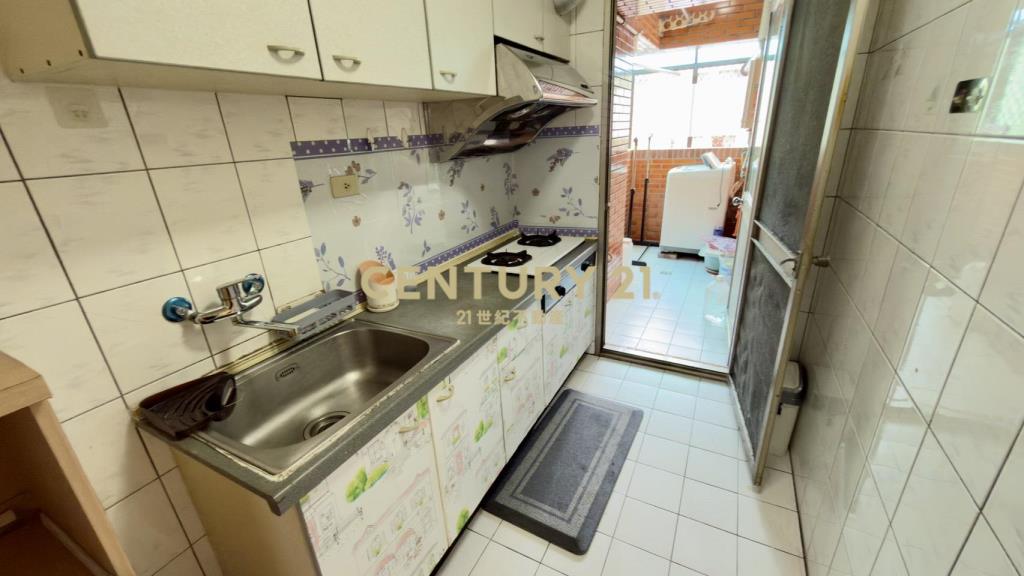 台北東京前陽台進出3房