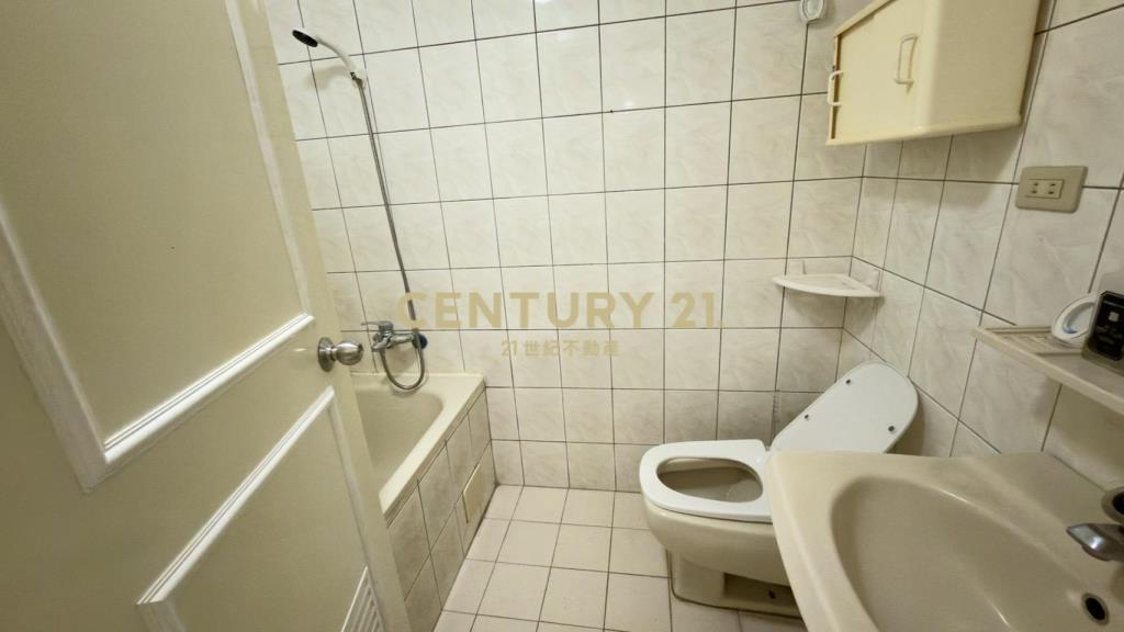 台北東京前陽台進出3房