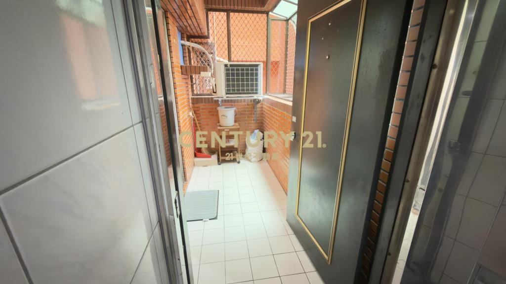 台北東京前陽台進出3房