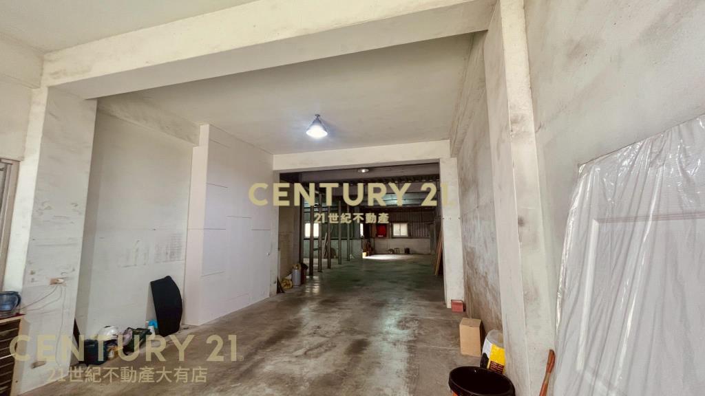 (租)大有商圈大地坪挑高黃金店面