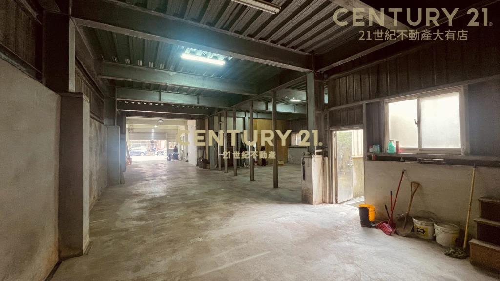 (租)大有商圈大地坪挑高黃金店面