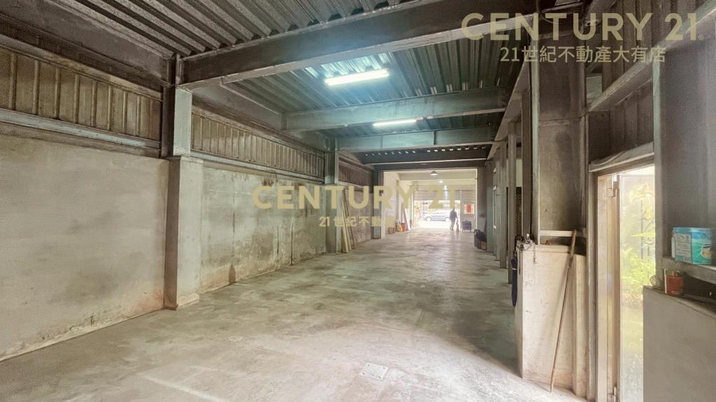 (租)大有商圈大地坪挑高黃金店面