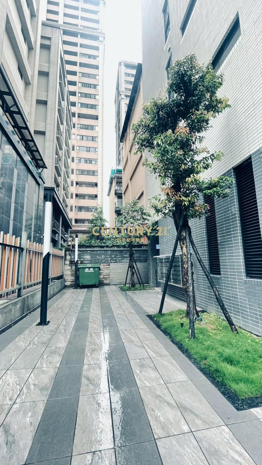北大特區全新裝潢2房車
