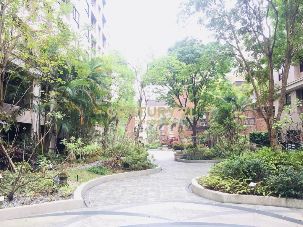 麗悅溫馨裝潢三改二房車