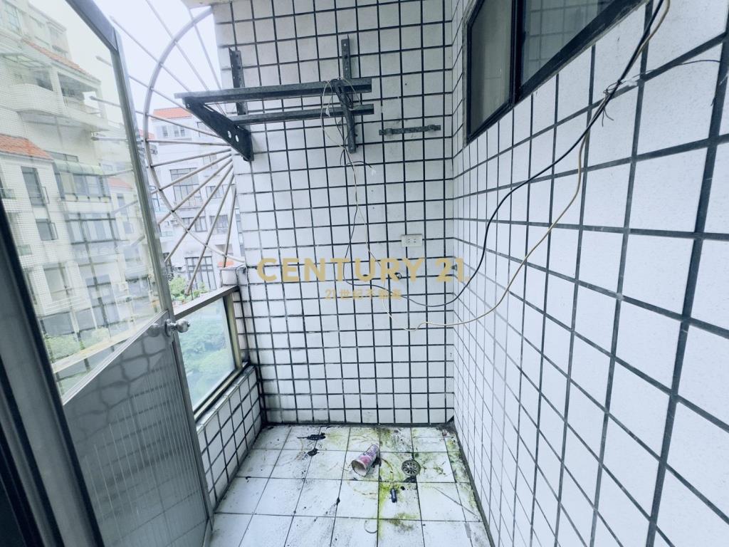 大有商圈~寶山街別墅5房車