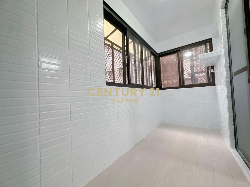 中山國小中平商圈旁電梯美三房