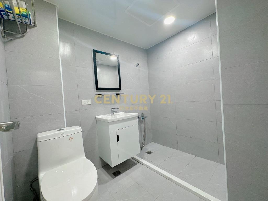 中山國小中平商圈旁電梯美三房