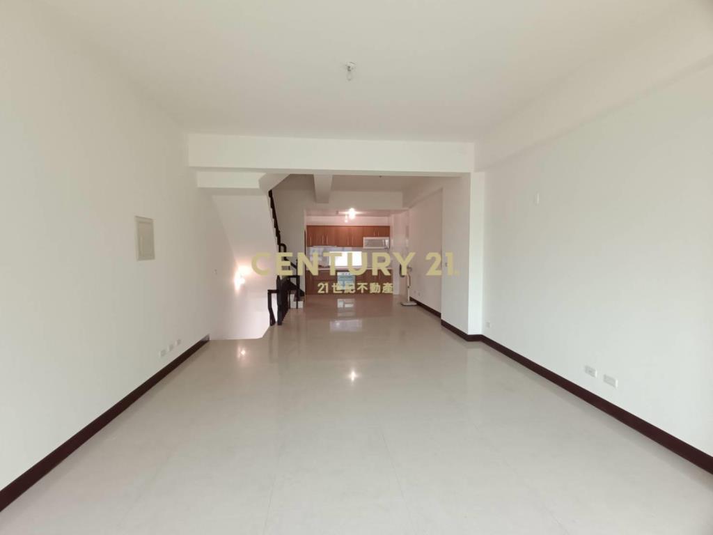 正青埔國中透天店面