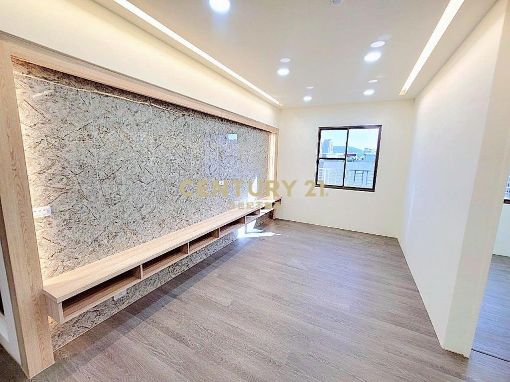 楊梅埔心柏園貴族一期三房+平車