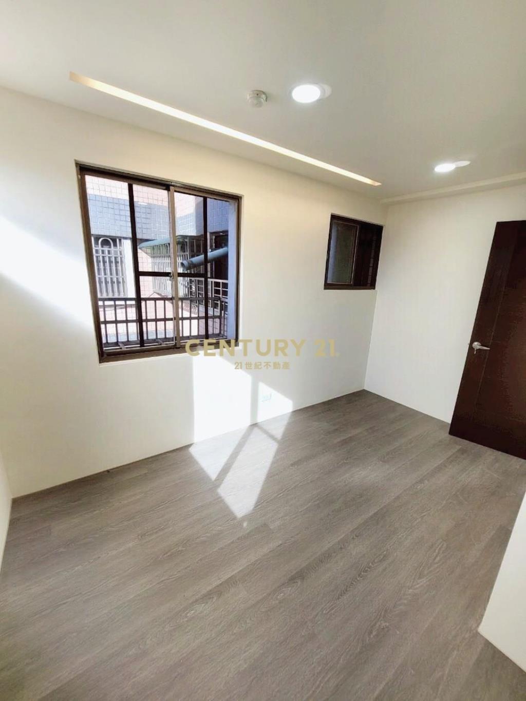 楊梅埔心柏園貴族一期三房+平車