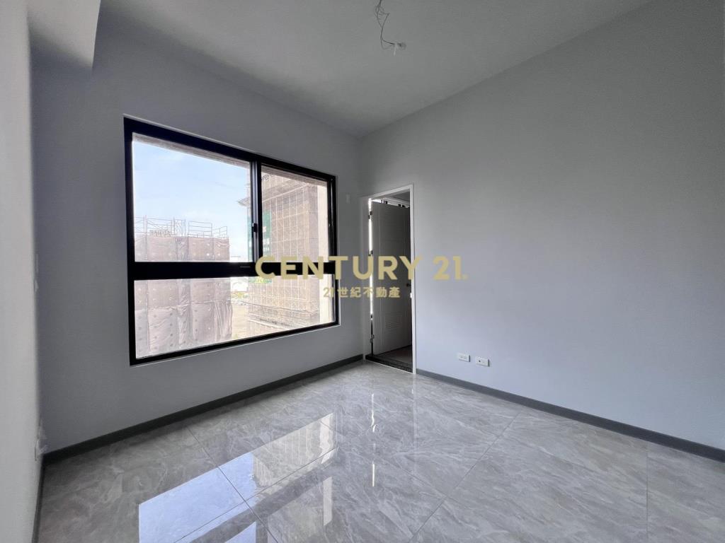 威均晶璽全新採光兩房車