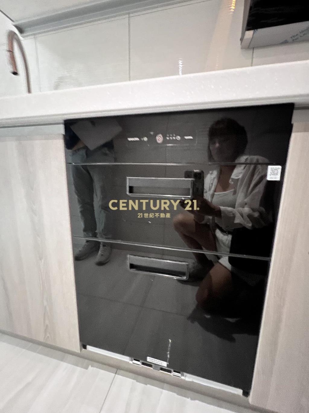 威均晶璽全新採光兩房車