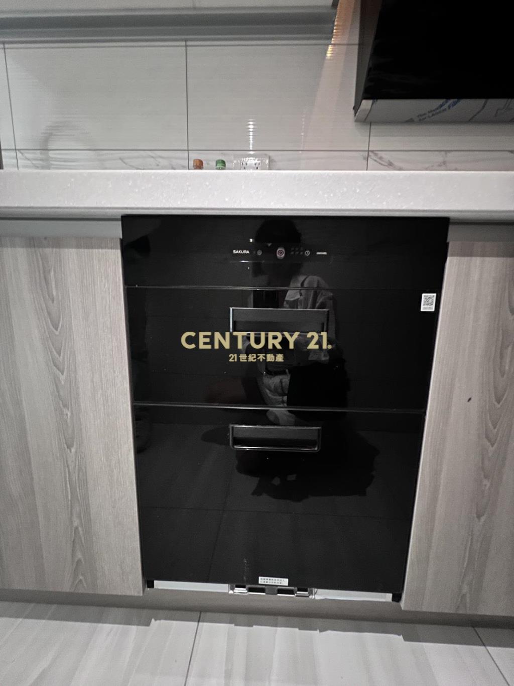 威均晶璽全新採光兩房車