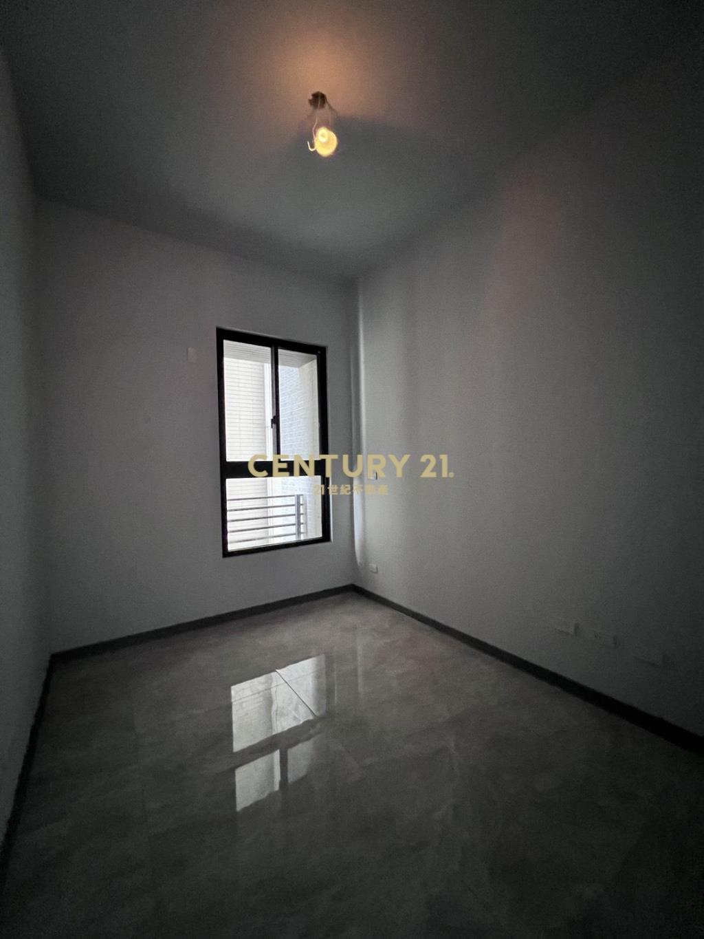 威均晶璽全新採光兩房車