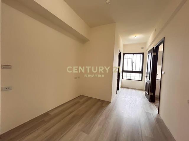 近喜來登全新兩房雙車位