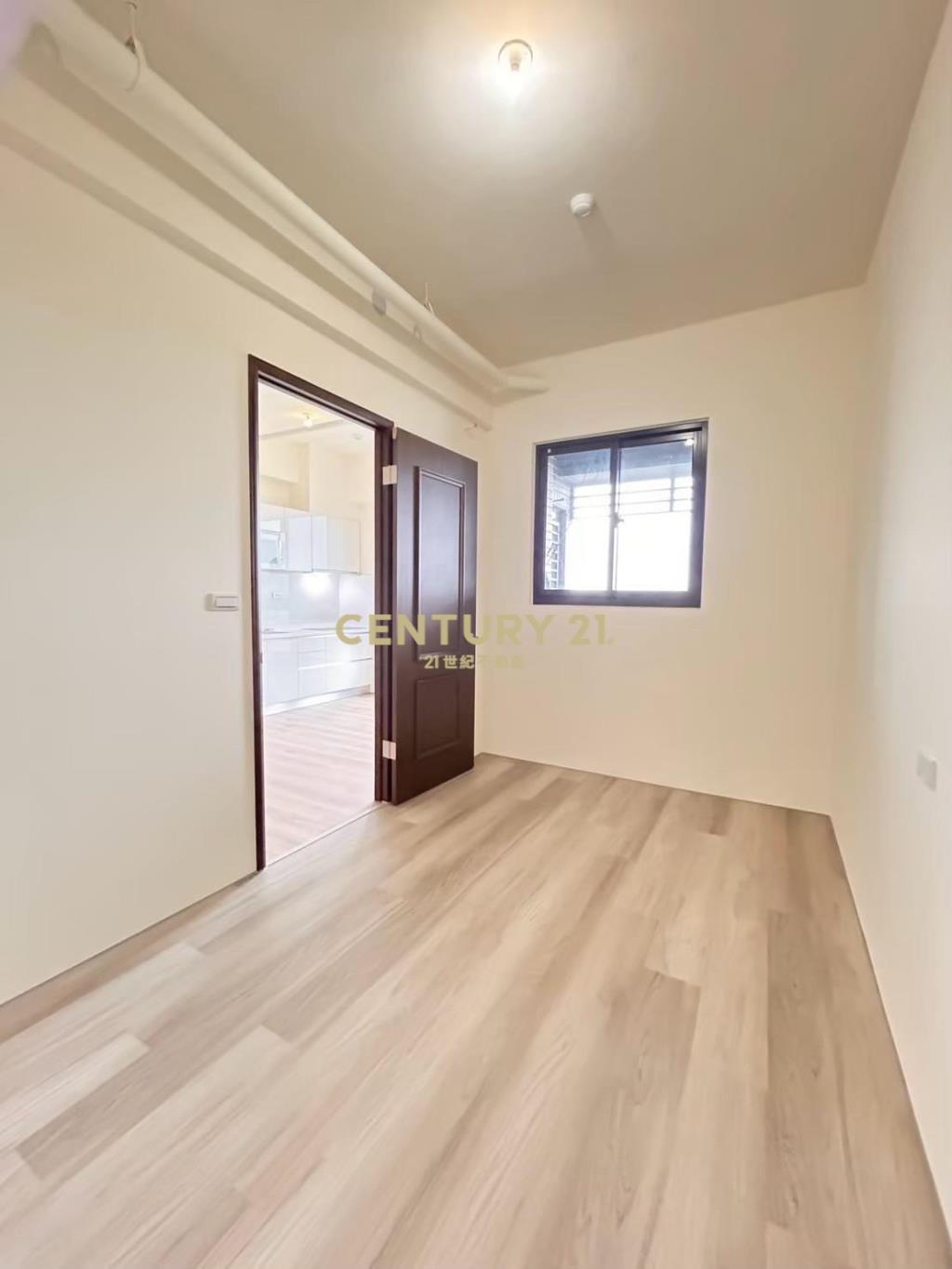 近喜來登全新兩房雙車位