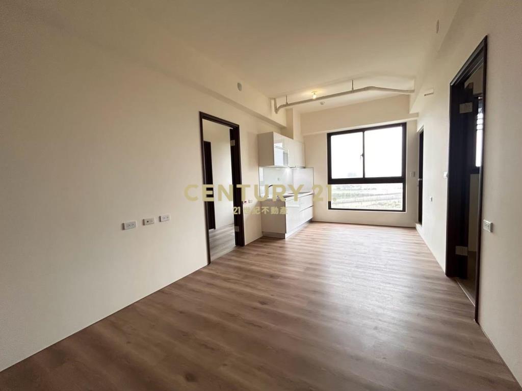 近喜來登全新兩房雙車位